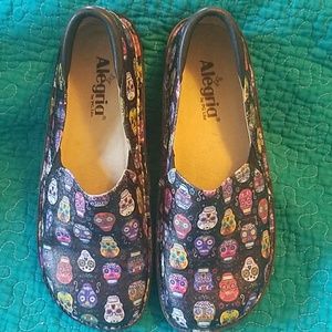 Alegria sugar skull nursing shoes
